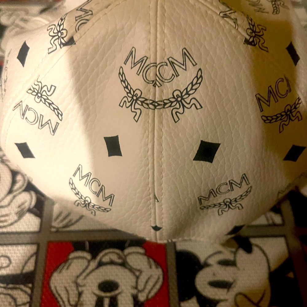 MCM White Hat